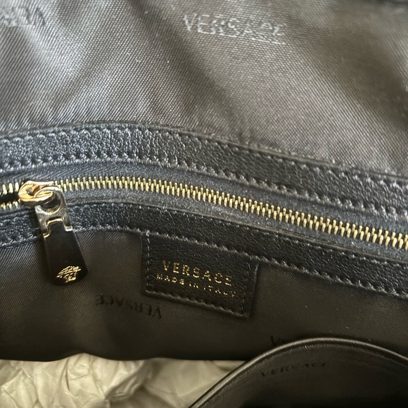 Versace Black Quilted Handbag - Picture 7 of 16